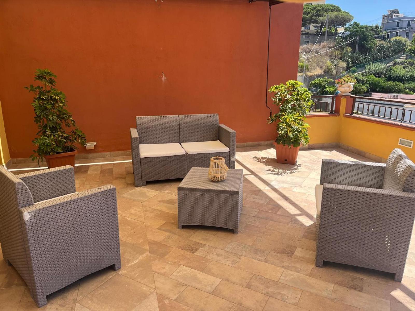 B&B Around The World Villa San Giovanni Exteriör bild