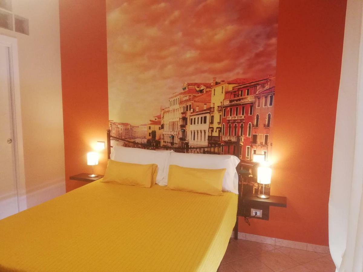 B&B Around The World Villa San Giovanni Exteriör bild