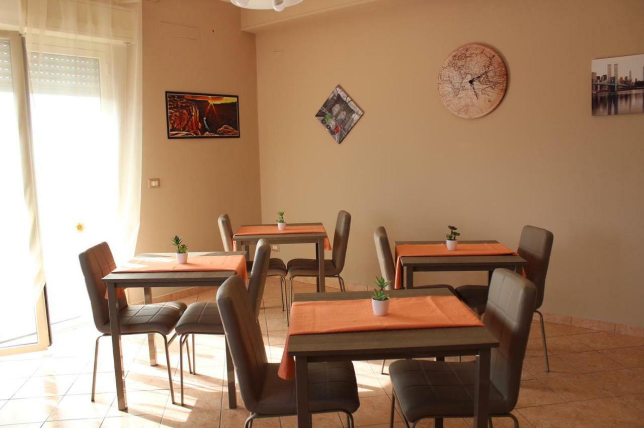 B&B Around The World Villa San Giovanni Exteriör bild